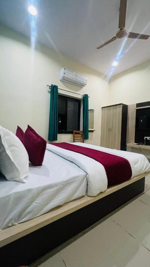 L S Haveli Hotel Pushkar Luaran gambar