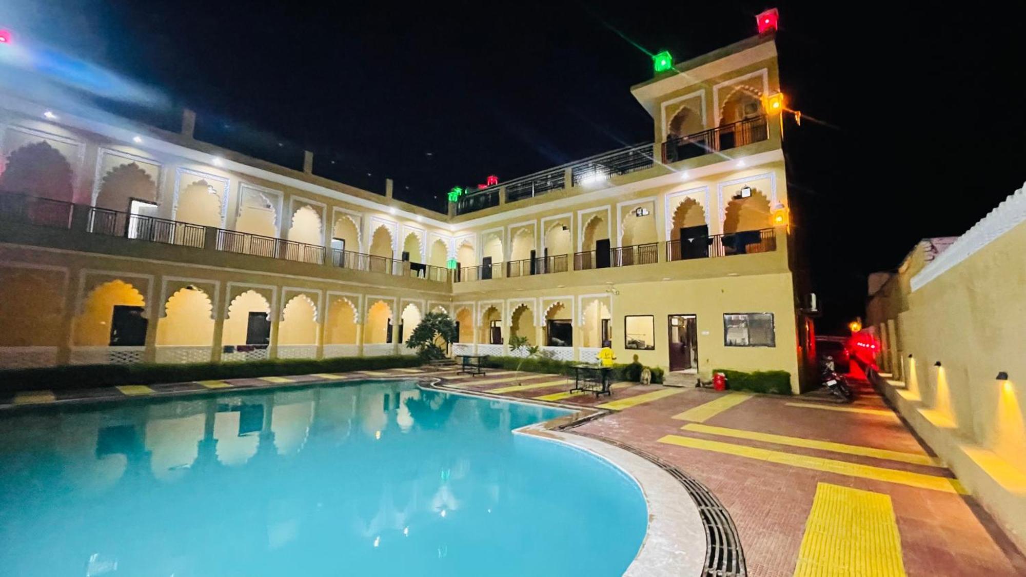L S Haveli Hotel Pushkar Luaran gambar